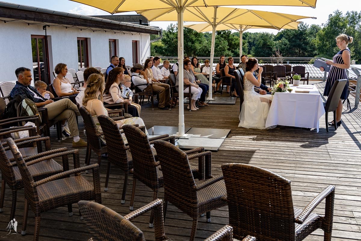 hochzeitsfotograf am cospudener see just tom