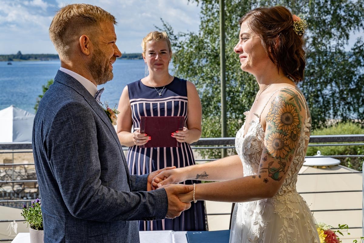 hochzeitsfotograf am cospudener see just tom