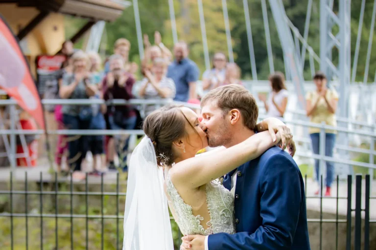 hochzeitsfotograf auf der gattersburg just tom